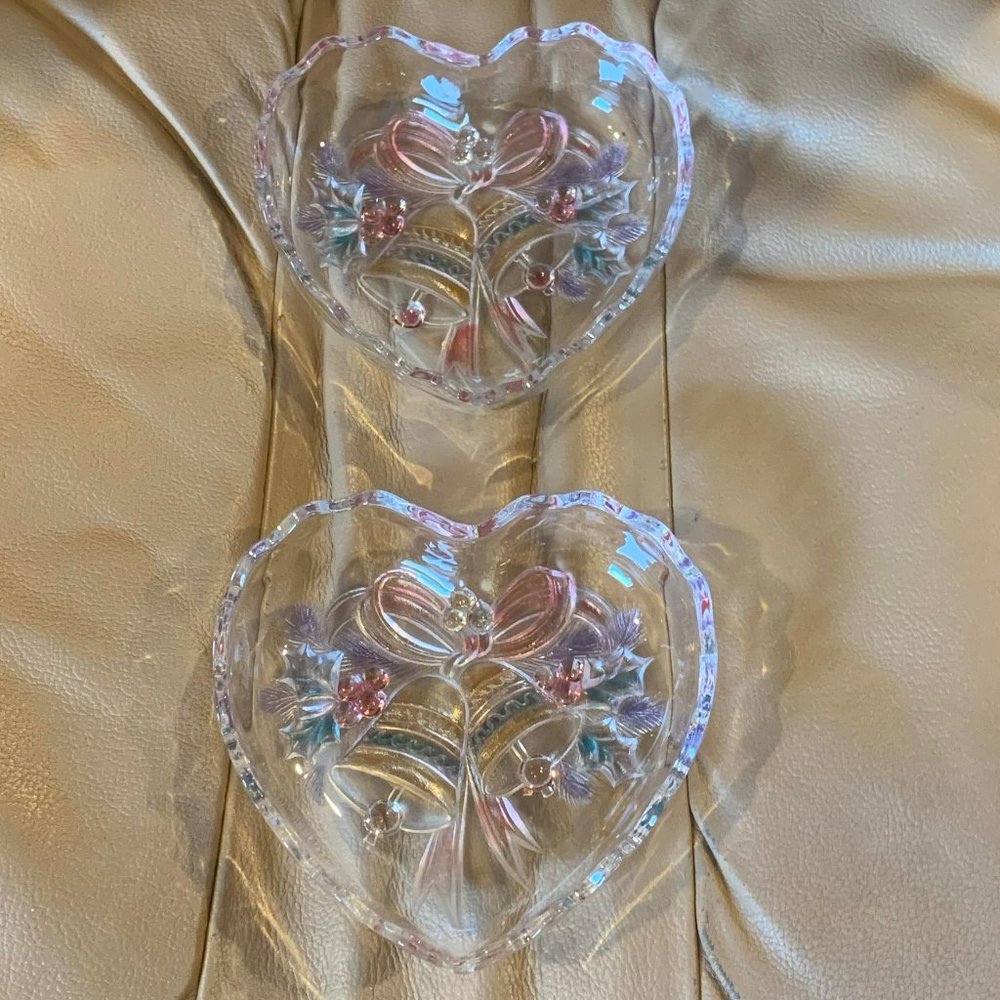 MIKASA NESTING HEART SHAPED BOWLS WITH CHRISTMAS BELLS DESIGN